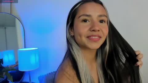 Snapshot of melii_0 chatting on March 27, 2026, 11:32 am Melii online show from March 27, 2026, 11:32 am