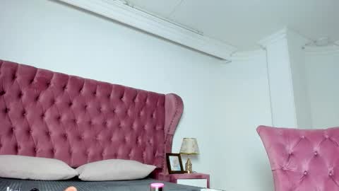 Meliissa online show from November 4, 2025, 1:32 pm