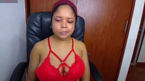Snapshot of melika_sweet chatting on April 22, 2026, 6:42 pm eli online show from April 22, 2026, 6:42 pm