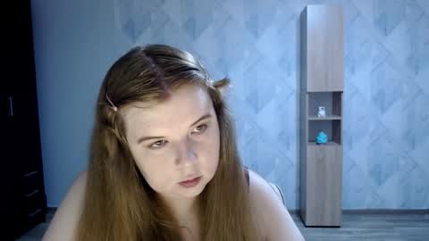 Snapshot of melina_beauty chatting on September 20, 2025, 3:07 am Melina online show from September 20, 2025, 3:07 am