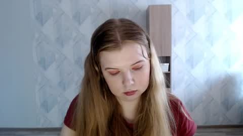 Melina online show from April 11, 2026, 7:35 am