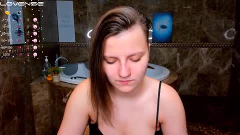 Melinda online show from November 22, 2025, 12:31 am