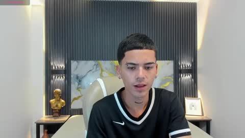 Snapshot of meliodas18_ chatting on October 13, 2025, 3:39 am Meliodas online show from October 13, 2025, 3:39 am