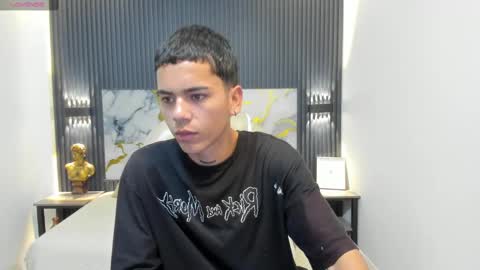 Snapshot of meliodas18_ chatting on October 21, 2025, 3:07 am Meliodas online show from October 21, 2025, 3:07 am