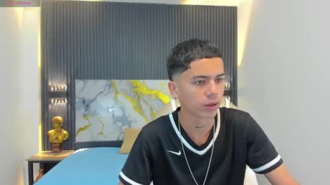 Snapshot of meliodas18_ chatting on October 26, 2025, 3:34 am Meliodas online show from October 26, 2025, 3:34 am