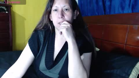 melisa037 online show from October 7, 2025, 11:13 pm