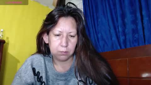 melisa037 online show from October 31, 2025, 2:01 am