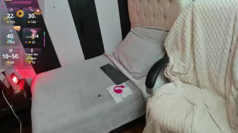 melisa_ss5 online show from October 3, 2025, 1:41 pm