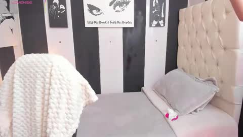 melisa_ss5 online show from October 17, 2025, 1:57 pm