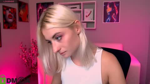 Melisa online show from September 20, 2025, 7:37 pm