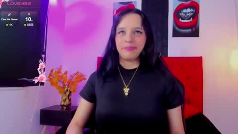Snapshot of melissa1_sc chatting on December 23, 2024, 1:35 pm Melissa SC online show from December 23, 2024, 1:35 pm