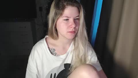 Melissa  Ray online show from December 26, 2024, 3:38 am