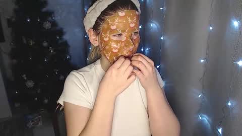 Melissa  Ray online show from December 29, 2024, 7:32 pm