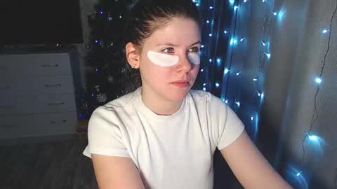 Melissa  Ray online show from January 3, 2025, 7:50 pm