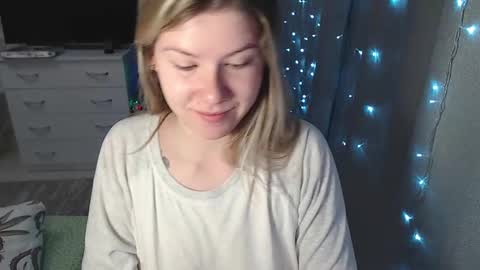 Melissa  Ray online show from January 13, 2025, 2:18 am