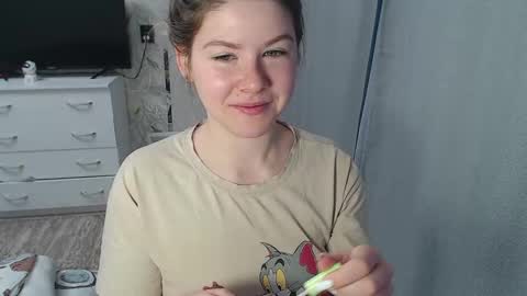 Melissa  Ray online show from February 12, 2025, 2:24 am