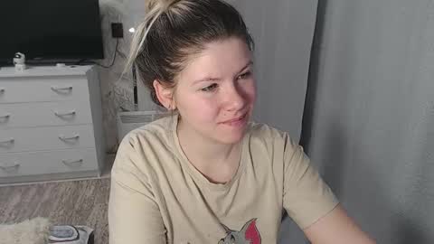 Melissa  Ray online show from February 13, 2025, 2:34 am