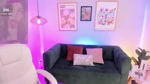 Melissa 3 online show from October 17, 2025, 7:55 am