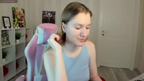 melissa_moooree online show from March 11, 2025, 2:29 pm