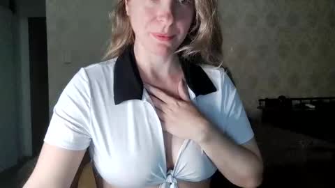 Snapshot of melissa_s2 chatting on September 30, 2025, 12:48 am Melissa online show from September 30, 2025, 12:48 am