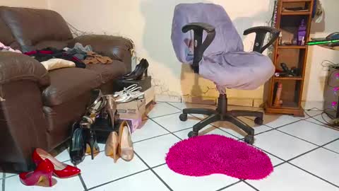 Snapshot of melissa_tv chatting on March 3, 2025, 1:42 am melissa online show from March 3, 2025, 1:42 am