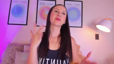 melissaalvarez_ online show from April 7, 2026, 11:21 am