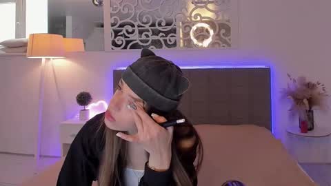 MelissaCrayzy online show from May 17, 2026, 5:16 am