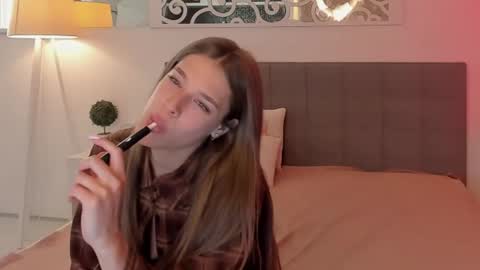 MelissaCrayzy online show from June 5, 2026, 8:31 am