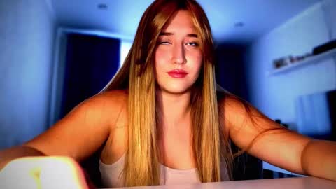 melissalii online show from October 10, 2025, 12:26 pm