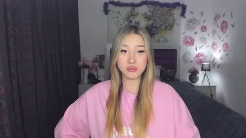 Snapshot of melissalorens chatting on December 5, 2024, 8:11 am Melissa online show from December 5, 2024, 8:11 am