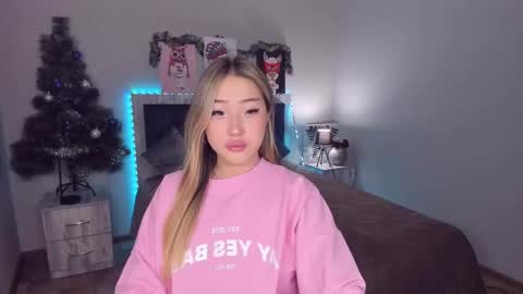 Snapshot of melissalorens chatting on December 15, 2024, 10:28 am Melissa online show from December 15, 2024, 10:28 am