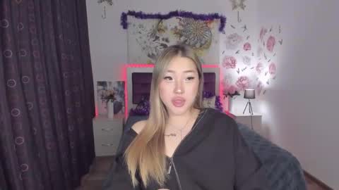 Snapshot of melissalorens chatting on December 21, 2024, 10:39 am Melissa online show from December 21, 2024, 10:39 am