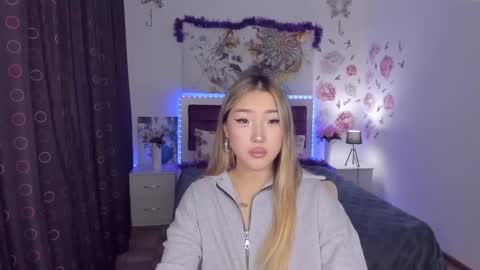 Snapshot of melissalorens chatting on January 7, 2025, 4:05 pm Melissa online show from January 7, 2025, 4:05 pm