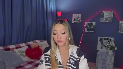 Snapshot of melissalorens chatting on February 5, 2025, 8:25 pm Melissa online show from February 5, 2025, 8:25 pm