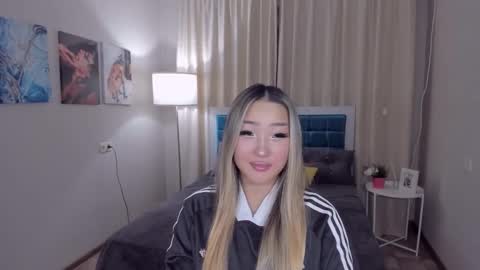 Snapshot of melissalorens chatting on February 7, 2025, 7:06 pm Melissa online show from February 7, 2025, 7:06 pm