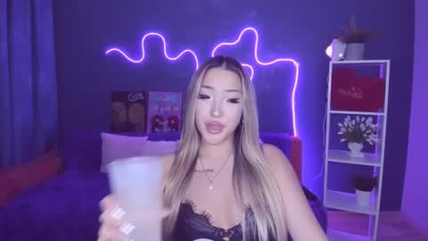 Snapshot of melissalorens chatting on February 21, 2025, 7:32 pm Melissa online show from February 21, 2025, 7:32 pm