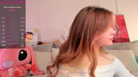 melissamiles online show from October 27, 2025, 3:49 pm