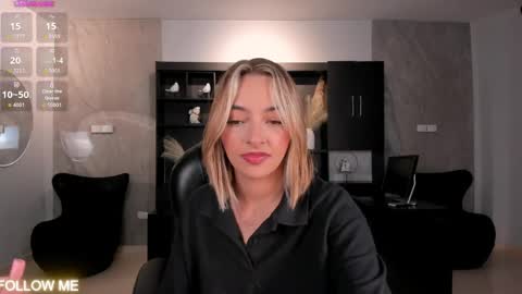 Snapshot of melissamoore_ chatting on May 15, 2026, 9:27 am Call me Meli online show from May 15, 2026, 9:27 am