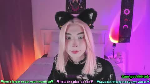 Snapshot of melissaober chatting on November 1, 2025, 7:05 pm Melissa or abbreviated Mel or Lis online show from November 1, 2025, 7:05 pm