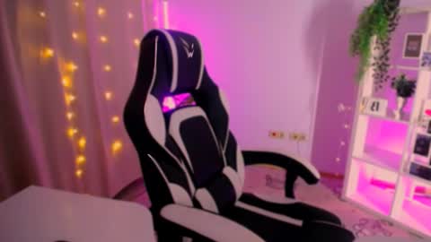 Melissa online show from November 3, 2025, 12:57 am