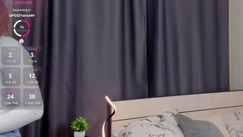 Alisa online show from November 4, 2025, 1:27 am