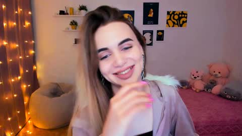 Tessa online show from January 28, 2025, 9:19 pm