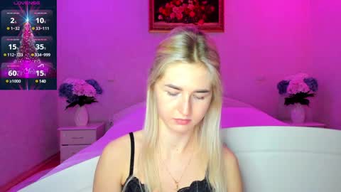 Mellina online show from December 11, 2024, 11:00 pm
