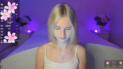 Mellina online show from October 16, 2025, 6:53 pm