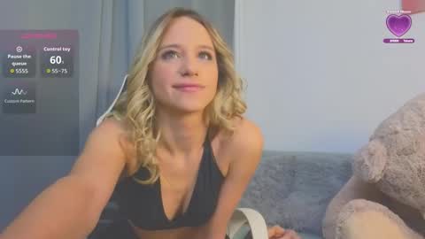  Mellisa online show from October 10, 2025, 10:09 pm