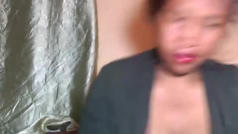 mellissa online show from October 5, 2025, 2:43 am