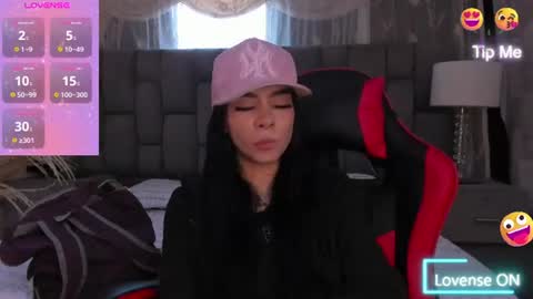 Snapshot of mellove_ chatting on July 28, 2026, 11:17 am Mel online show from July 28, 2026, 11:17 am