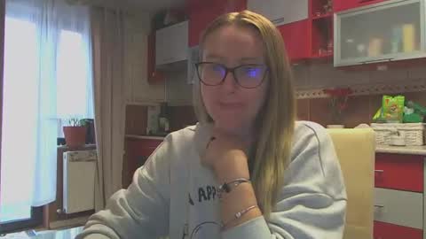 Snapshot of melly_rosey chatting on February 27, 2025, 7:55 am Melly online show from February 27, 2025, 7:55 am