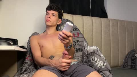 Melo online show from December 22, 2024, 5:23 am