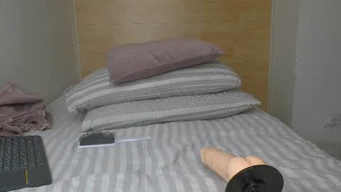 Snapshot of melodi_20 chatting on June 11, 2026, 11:41 am Melodi online show from June 11, 2026, 11:41 am